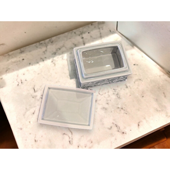 Vintage Lotus Flower Ceramic Gray Green Treasure Box Memory Box Jewelry Box - Picture 4 of 10